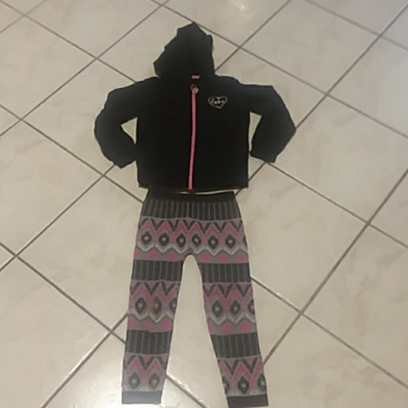 okie dokie / faded glory Other - Pant and zip up hoodie set.  5T